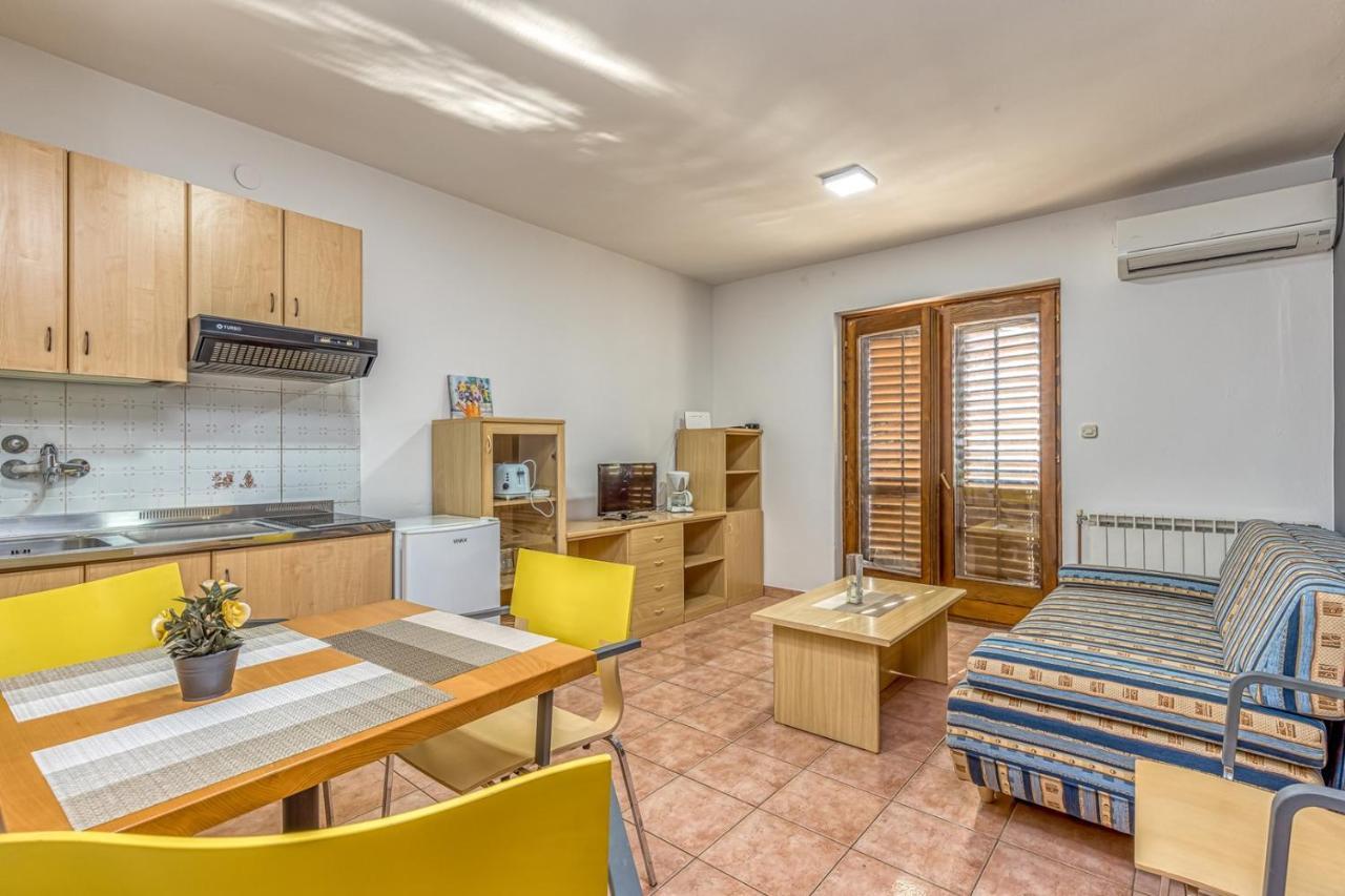 Apartment-Haus Wolbeck Cervar-Porat Luaran gambar